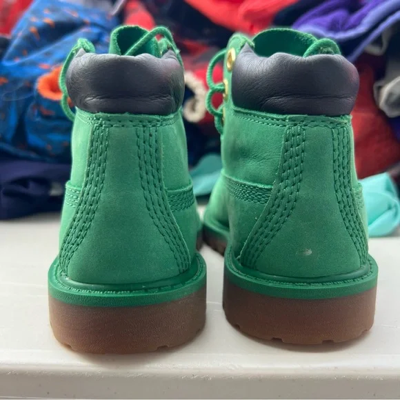 Timberland Kids Green Boots - Picture 2 of 10